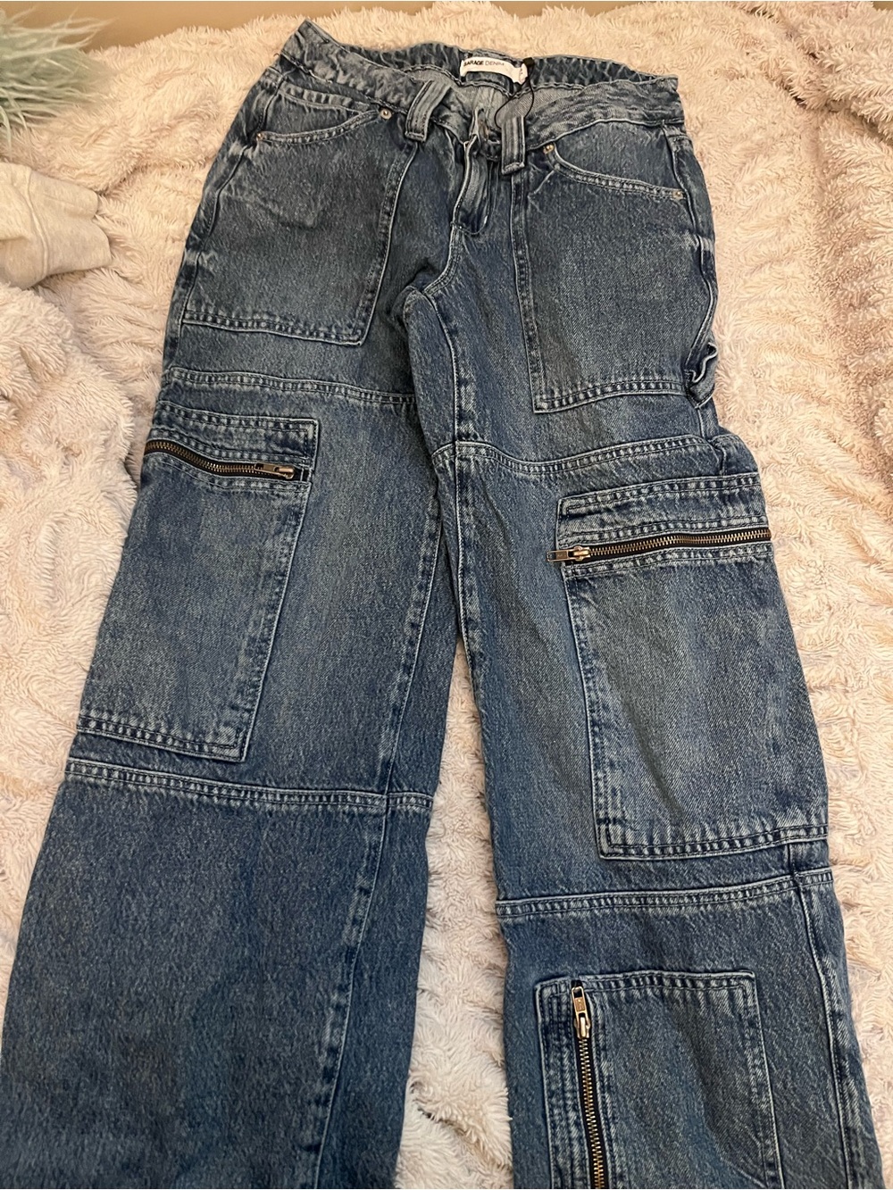 Women’s Washed Blue Cargo Denim Jeans with Zipper Pockets. LOW RISE